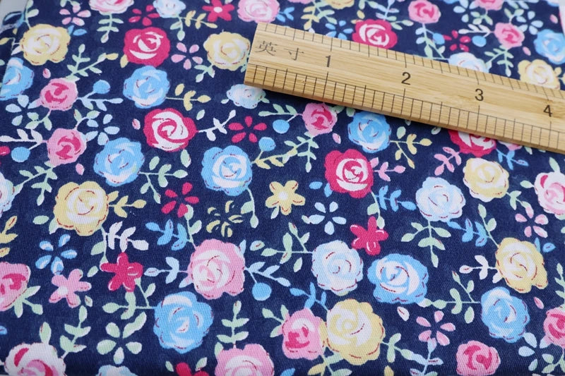 Delicate 50cmx50cm Fat Quarter Flower Dot cotton Bundle
