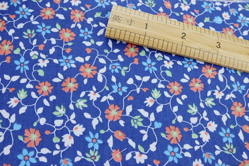 Delicate 50cmx50cm Fat Quarter Flower Dot cotton Bundle