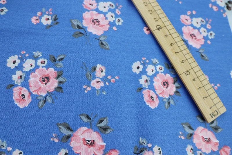 Delicate 50cmx50cm Fat Quarter Flower Dot cotton Bundle