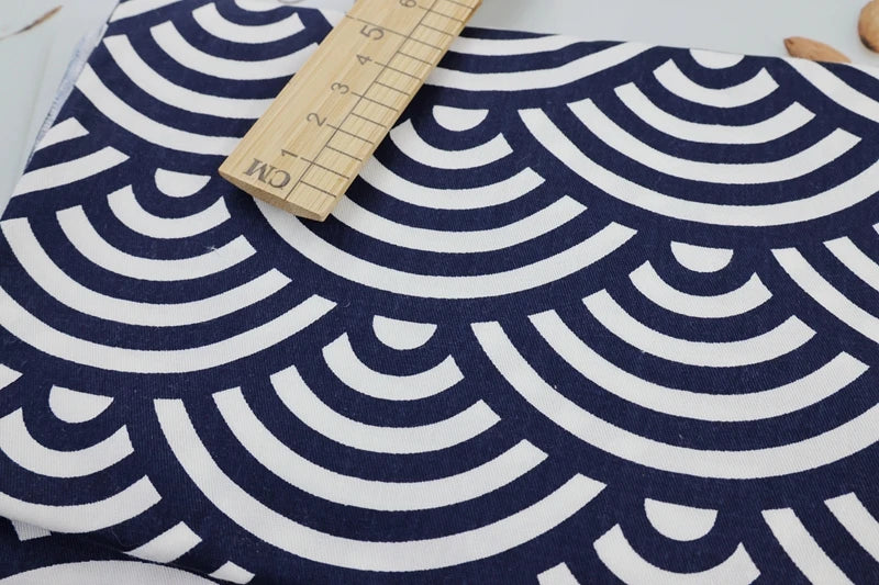 Delicate 50cmx50cm Fat Quarter Flower Dot cotton Bundle