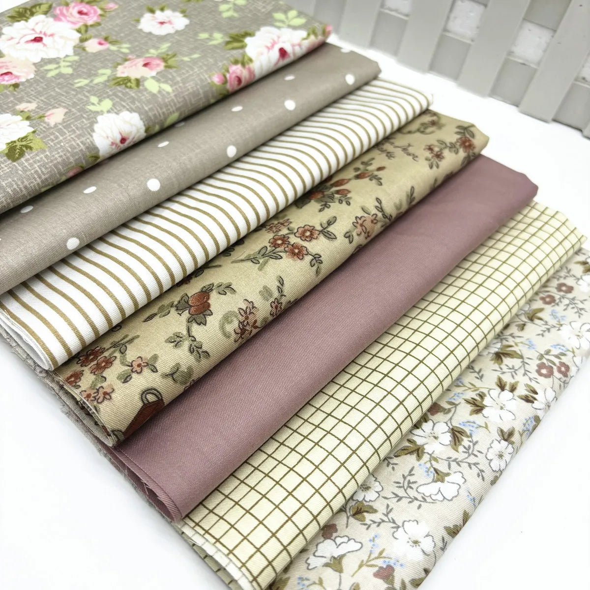 (25cm*20cm)7pcs Pink Floral Cotton Fabric Bundle