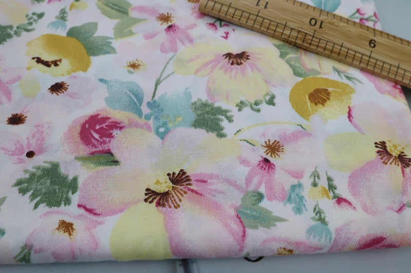 Delicate 50cmx50cm Fat Quarter Flower Dot cotton Bundle